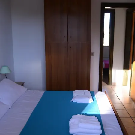 Mya Vacanze توري ديل أورسو