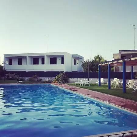 Mya Vacanze 公寓式酒店 4*